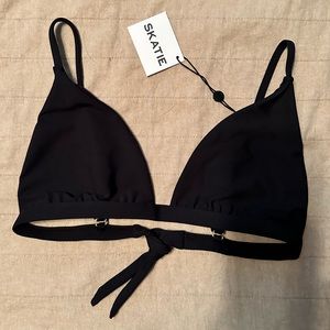 NEW SKATIE BLACK SWIM TOP